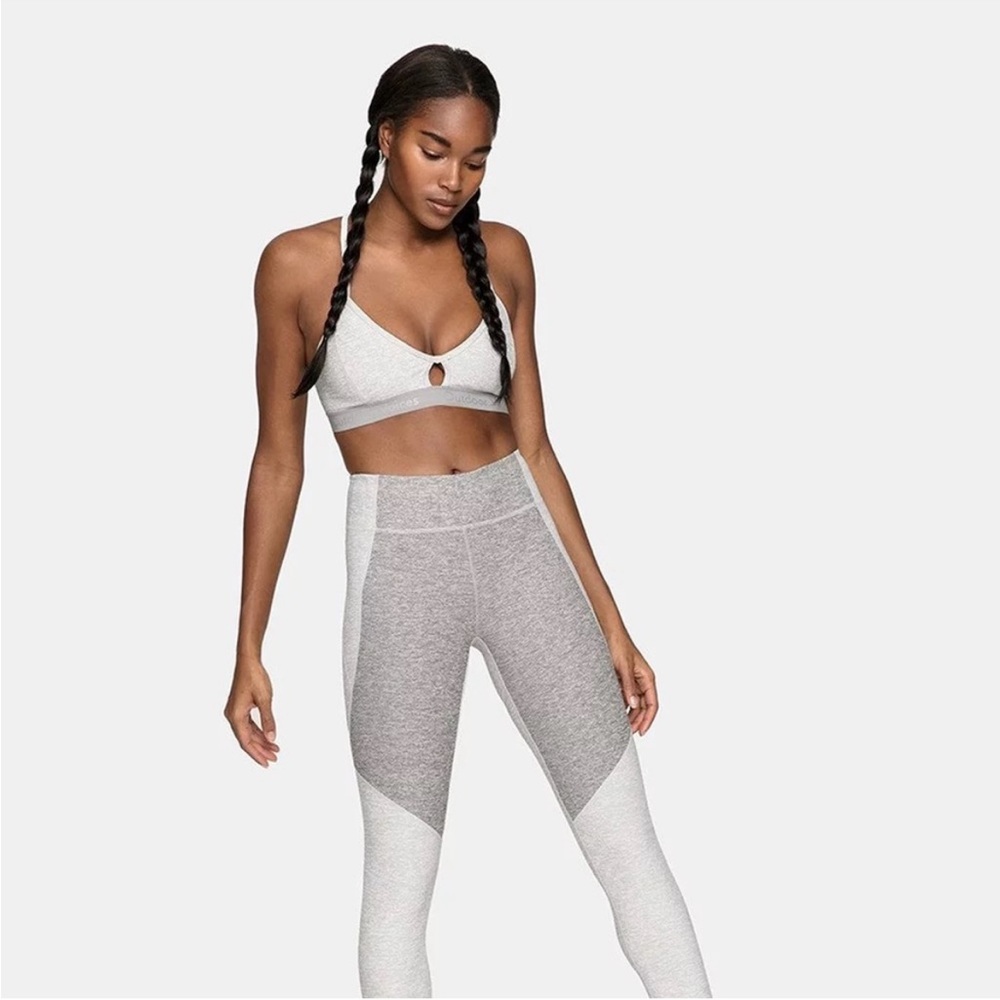 Outdoor Voices Two-Tone 3/4 Warmup Leggings + Steeplechase Sports Bra